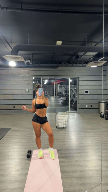 Full leaked Pariya carello private onlyfans photo