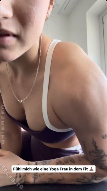 Full leaked Paula ahmadi private onlyfans photo