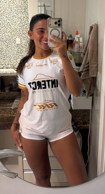 Paula Nobre