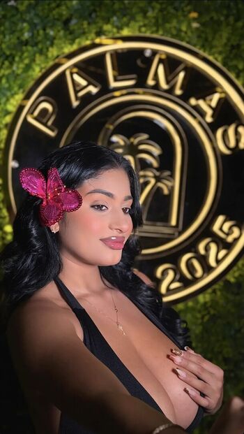 Full leaked Paulaaf private onlyfans photo