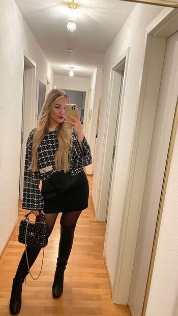 Full leaked Pauline naemi private onlyfans photo