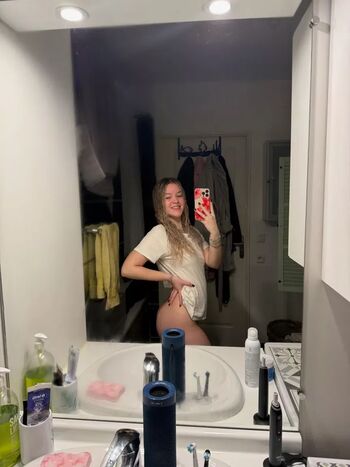 Full leaked Paulineonlinee private onlyfans photo