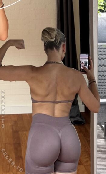 Full leaked Paulinewsn private onlyfans photo