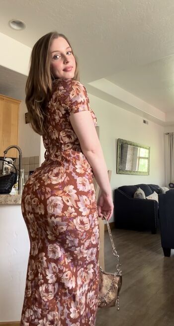 Full leaked Peaches paige private onlyfans photo