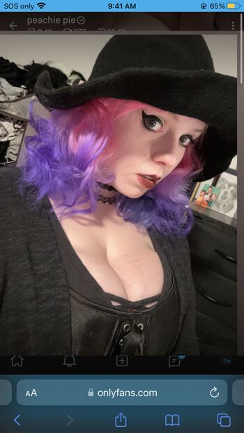 Full leaked Peachiepiecream private onlyfans photo