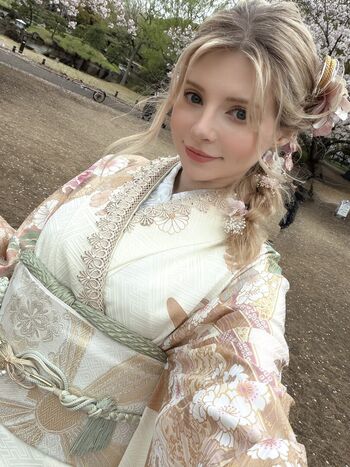 Full leaked Peachmilky  page private onlyfans photo