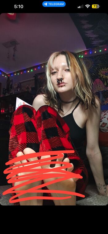 Full leaked Pedilovervivica private onlyfans photo