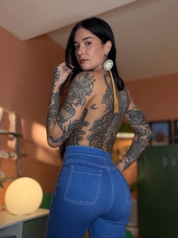 Full leaked Peechfuzzzz page private onlyfans photo