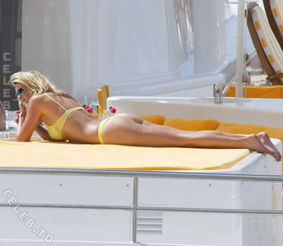 Full leaked Penny lancaster page private onlyfans photo