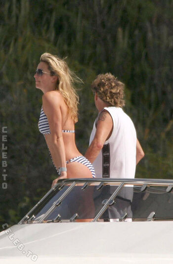 Full leaked Penny lancaster private onlyfans photo