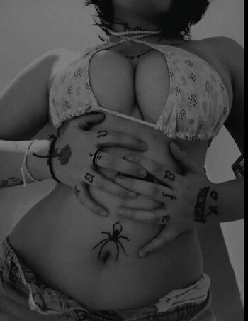 Full leaked Perla cr private onlyfans photo