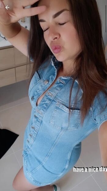 Full leaked Perrine rmd private onlyfans photo