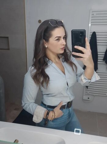 Full leaked Perrine rmd private onlyfans photo