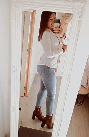 Full leaked Perrine rmd private onlyfans photo