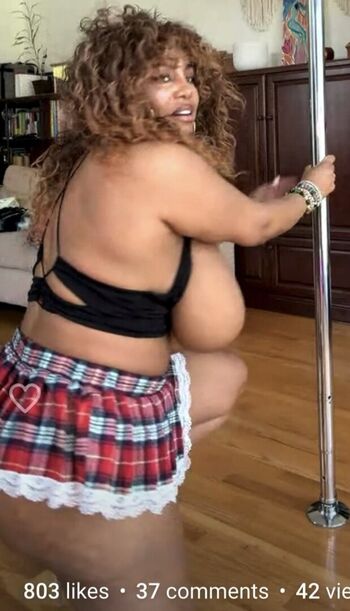 Full leaked Persephanii private onlyfans photo