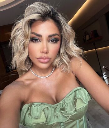 Full leaked Persian page private onlyfans photo