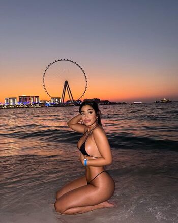 Full leaked Persian page private onlyfans photo