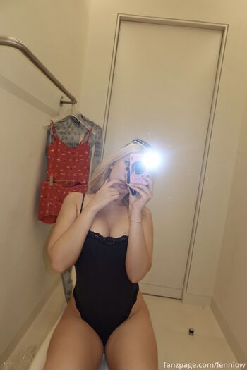 Full leaked Persian private onlyfans photo