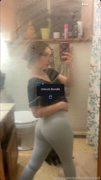 Full leaked Petiteandsweet page private onlyfans photo