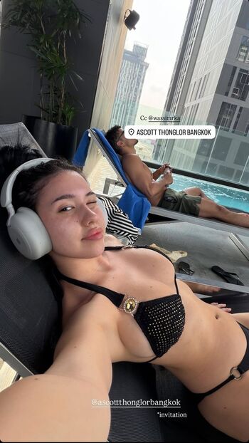 Full leaked Petitebruneone private onlyfans photo
