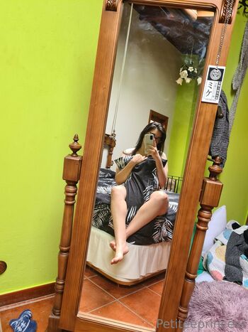 Full leaked Petiteeprincess private onlyfans photo