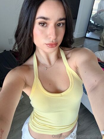 Full leaked Petitelatina private onlyfans photo