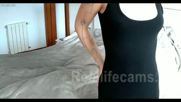Full leaked Petitesofi private onlyfans photo