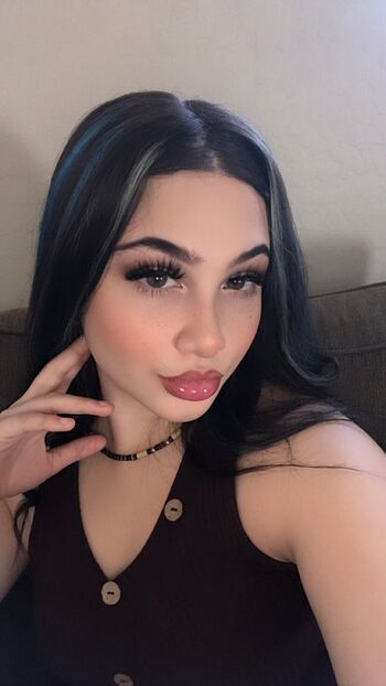 Full leaked Petunia private onlyfans photo