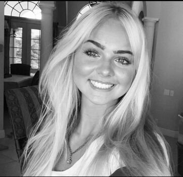 Full leaked Peyton blomquist private onlyfans photo