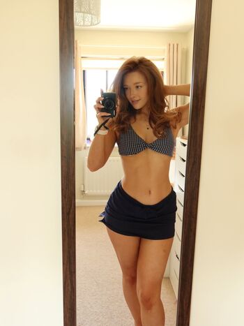 Full leaked Pheobeisginger private onlyfans photo