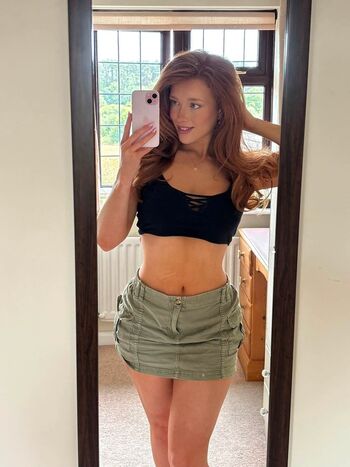 Full leaked Pheobeisginger page private onlyfans photo