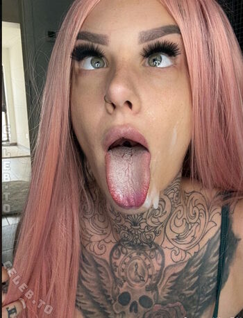 Full leaked Phina offizial private onlyfans photo
