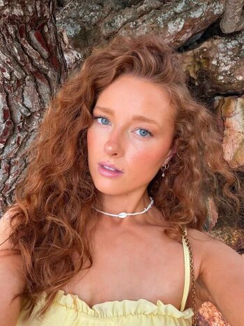 Full leaked Phoebeisginger page private onlyfans photo