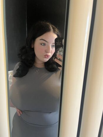 Full leaked Phoebesofialouise private onlyfans photo