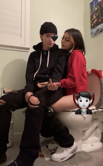 Full leaked Phony vhs private onlyfans photo