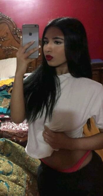 Full leaked Pia fariha private onlyfans photo