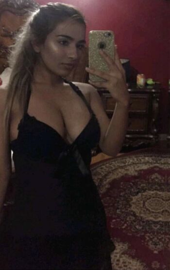 Full leaked Pia fariha private onlyfans photo