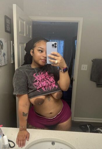 Full leaked Piccaboo private onlyfans photo