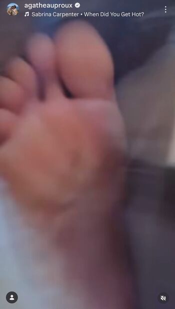 Full leaked Pieds agathe auproux private onlyfans photo