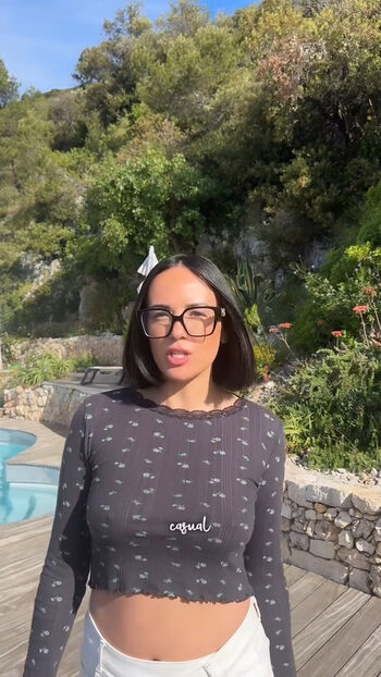 Full leaked Pieds agathe auproux private onlyfans photo