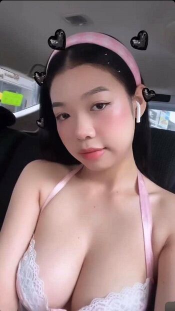 Full leaked Pigsweety page private onlyfans photo