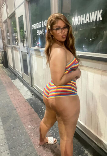 Full leaked Pimpinoni private onlyfans photo