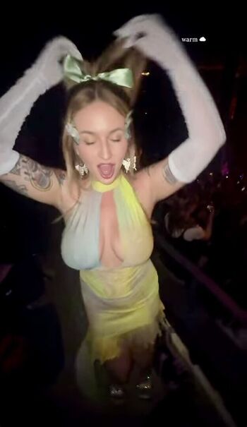Full leaked Pinkbunny poison page private onlyfans photo