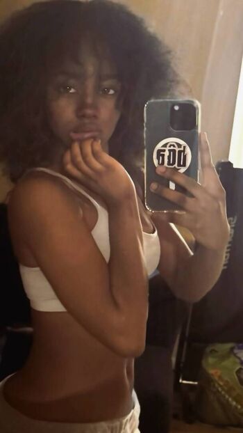 Full leaked Pinkcellphon private onlyfans photo