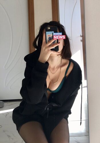 Full leaked Pinklilablue private onlyfans photo