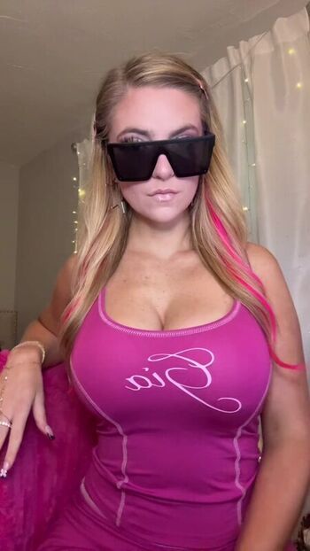 Full leaked Pinkprincesselizabeth private onlyfans photo