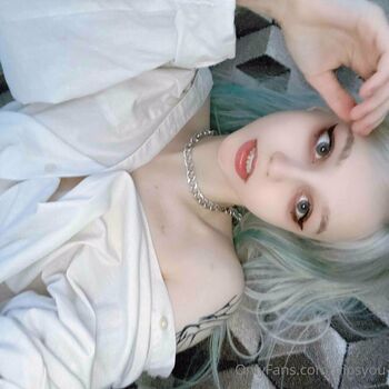 Full leaked Pipsikk page private onlyfans photo