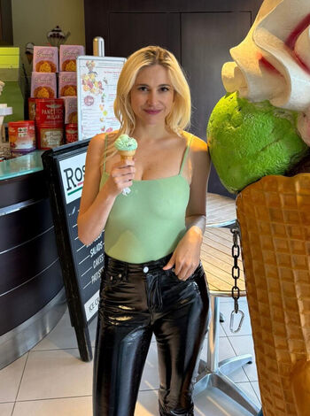 Full leaked Pixie lott private onlyfans photo