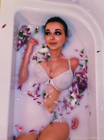 Full leaked Pixiepie private onlyfans photo