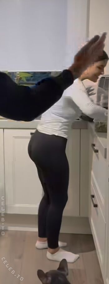 Full leaked Pkshelenaofficial private onlyfans photo